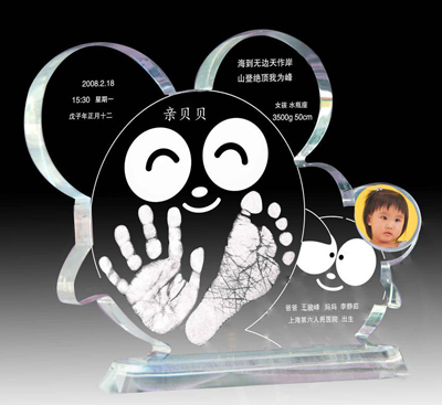 圣愛久久手腳印