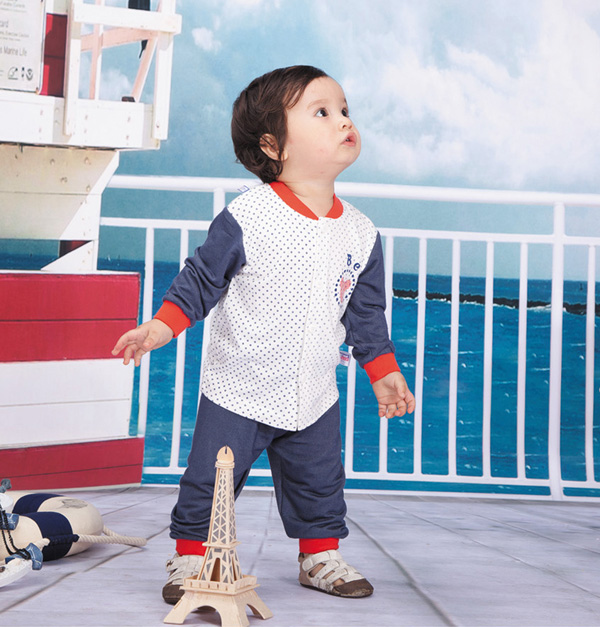 康貝坊時尚內(nèi)衣套裝