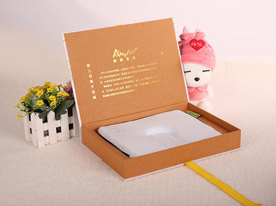 麒麟童話新生護(hù)形枕0-6個月