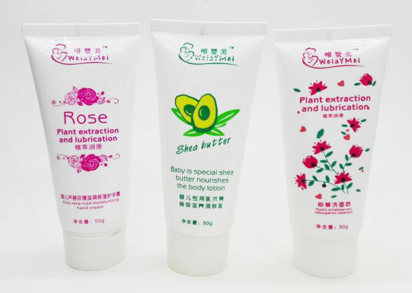 唯嬰美嬰兒護(hù)膚套裝.jpg 唯嬰美嬰兒護(hù)膚套裝.jpg