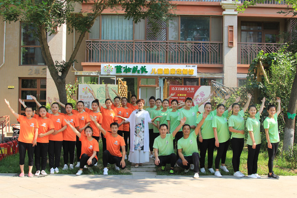 茁壯成長小兒推拿團(tuán)隊