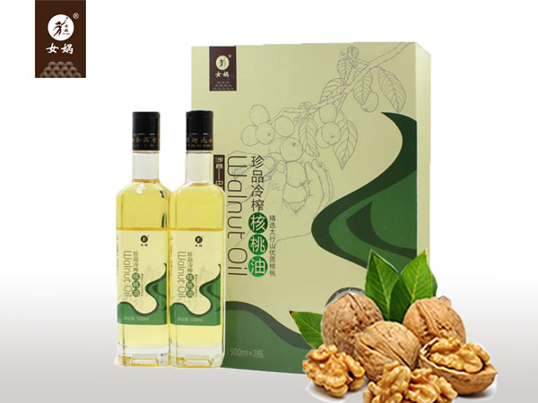 女?huà)z核桃油500ML.jpg 女?huà)z核桃油500ML.jpg