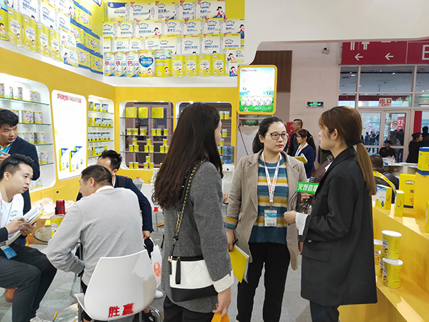 媽咪愛貝嬰可藥食同源營(yíng)養(yǎng)品2019北京京正展會(huì)現(xiàn)場(chǎng).jpg 媽咪愛貝嬰可藥食同源營(yíng)養(yǎng)品2019北京京正展會(huì)現(xiàn)場(chǎng).jpg