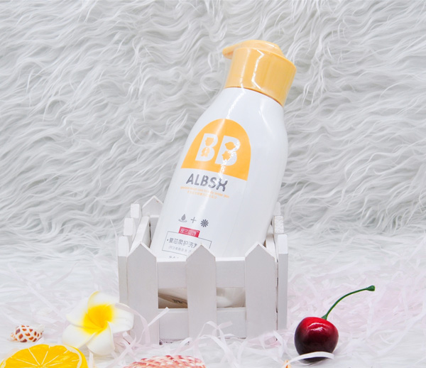 愛蘭貝詩泉芯柔護(hù)洗發(fā)乳.jpg 愛蘭貝詩泉芯柔護(hù)洗發(fā)乳.jpg