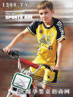 �옷(l��)���A�Sɫ�\(y��n)��(d��ng)�b