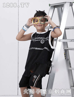 托尼艾米男童無(wú)袖夏裝