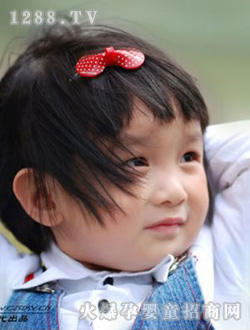 ����r���ɐ�СŮ��