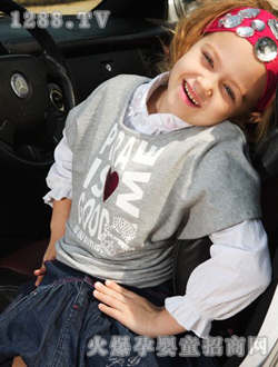 �Ϳ�����ɫ���b