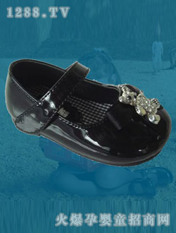 ����Ůͯ��ɫ����ƤЬ