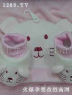 �|����ɫ�냺Ь