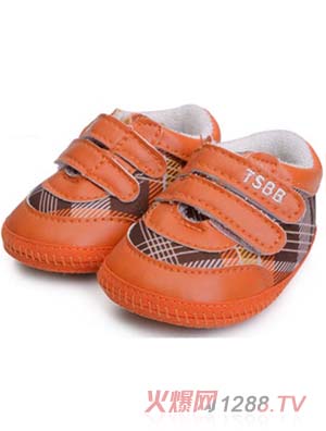 ��ʹ֮���Ứ��+PU�׃��W��Ь��ɫ