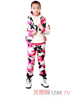 �ڴ����\�ӼӺ��l(w��i)�����bö�tɫ