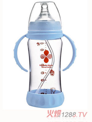 Happy100���ֱ����ڏ���ƿ